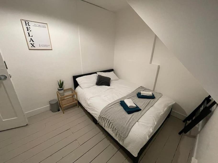 Comfy 2 Bedroom On Tower Bridge 伦敦 外观 照片